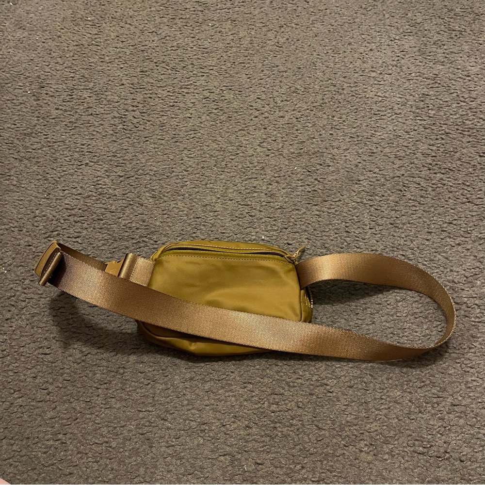 Lululemon Belt Bag In Burnt Caramel - Picture 6 of 7